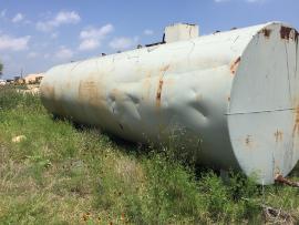 Stationary 12,000 Gallon Emulsion Tank (1 of 2)