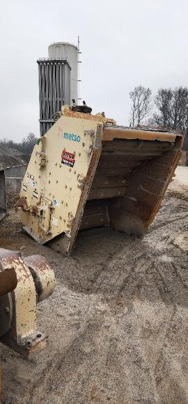 Portable Crushing unit w/400HP motor (3 of 9)
