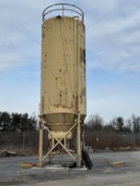 REDUCED PRICE -Stationary 300BBL Dust Silo (1 of 6)
