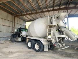 1986 10.5 Yard Concrete Mixer (2 of 4)